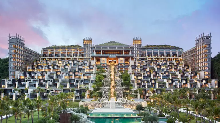 Apurva Kempinski Grand Staircase Apurva Kempinski Grand Staircase
