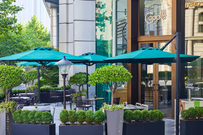 Al fresco dining at Copper Bistro Al fresco dining at Copper Bistro
