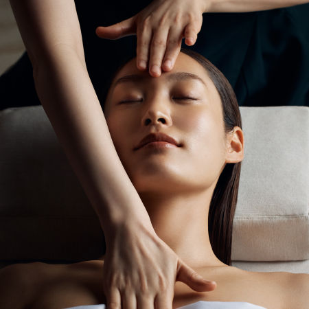 LA MER facial treatments LA MER facial treatments