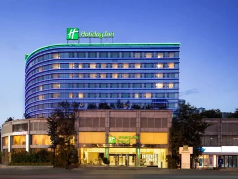 Holiday Inn Century City east wing Holiday Inn Century City east wing