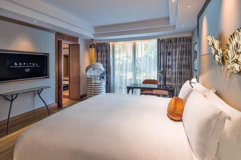 Luxury Garden Room 1
