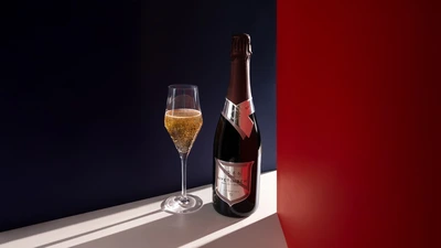 first cabin sparkling wine bottle glass British Airways Becomes the First Airline to Serve Prestige Cuvée English Sparkling Wine on Board