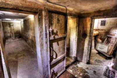Bomb shelter at Metropole Hanoi 8 Bomb shelter at Metropole Hanoi_1
