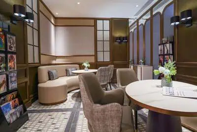 Crowne Plaza Club Lounge stylish reopen 全新皇冠假日贵宾酒廊亮相 贵宾酒廊1