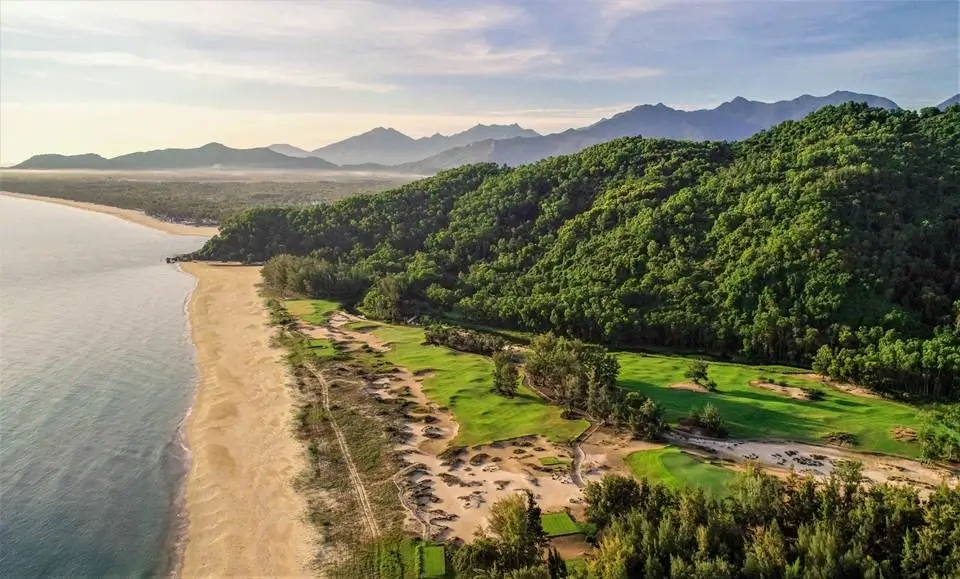 Vietnam Golf Coast (VGC) Clubs Are Embracing The Future With a Wave of Smart Innovations 2 At Laguna Golf Lang Co, a digital-first push is streamlining access for players from around the world