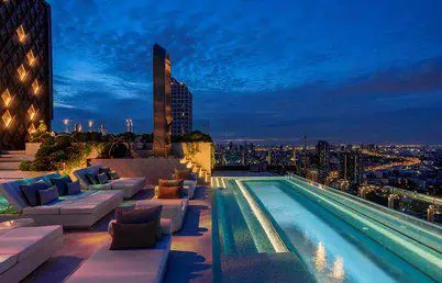 LUZ Bangkok Tapas Bar Prakaan Guest Shift Takeover 3 Hotel's 34th floor by night