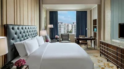 Sofitel Shanghai Hongqiao: Come for the Luxury, Stay for the Culture 8 SUPERIOR ROOM, 1 King Size Bed