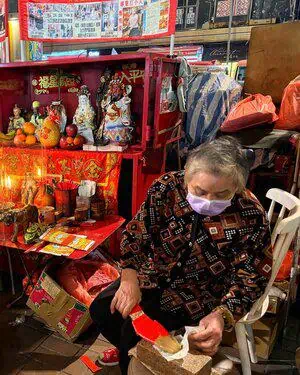 The Hari Hong Kong Launches Compelling Wan Chai By Night Experience 3 The new after-dark tour casts Wan Chai in a whole new light