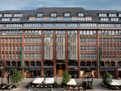 Hilton Unveils Conrad Hamburg, a Landmark Debut in Germany’s Art and Cultural Capital 1 Conrad Hamburg JanSchuenke Exterior 1