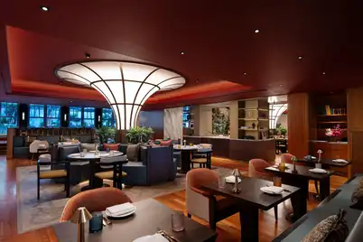 Hilton Unveils Conrad Hamburg, a Landmark Debut in Germany’s Art and Cultural Capital 2 Conrad Hamburg - GRETA OTO Hamburg, Photo Credit: Jan Schünke