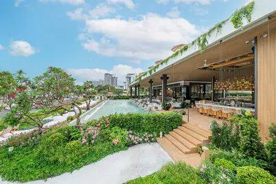 Meliá Pattaya Elevates Pattaya’s Family-Friendly Appeal 3
At LAY Beach Club families can dine on Mediterranean and Thai dishes by the sea