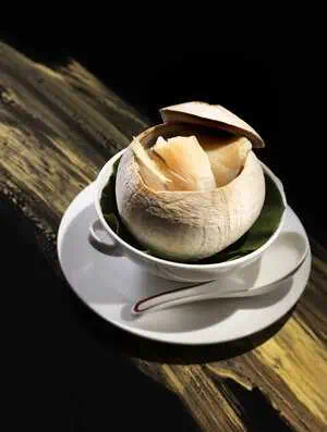 The Ritz-Carlton, Hong Kong Spectacular National Day Celebration Offer 4 TIin Lung Heen - Double-boiled chicken soup with fish maw in baby coconut