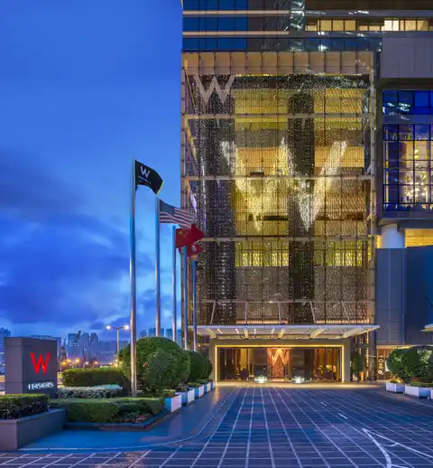 Hotel Review: W Hong Kong — Where High Energy Meets High Design 1 Hotel Review: W Hong Kong — Where High Energy Meets High Design