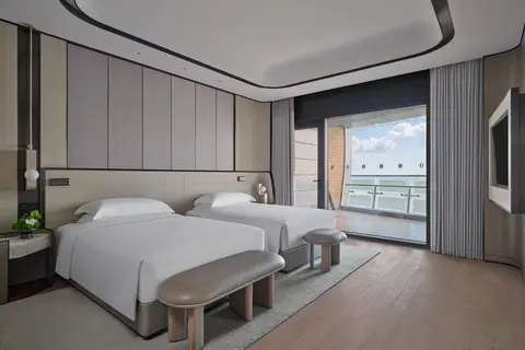 上海滴水湖洲际酒店为何是完美的湖畔度假胜地 10 豪华双床房