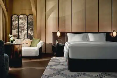 Review: Hotel Indigo Wuxi Qingming Bridge 5 2 Double Beds, or 1 King Bed , Standard Room, may include Garden View, Walk-in Shower