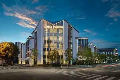 Review: Hotel Indigo Wuxi Qingming Bridge 15 Hotel Indigo Wuxi Qingming Bridge Exterior