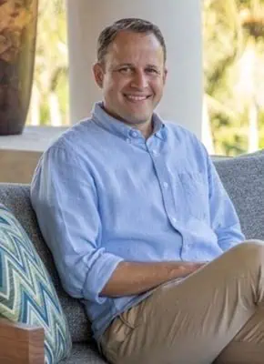 Appointments 60 Four Seasons Bali at Sayan Welcomes New Resort Manager Tim Churchmack