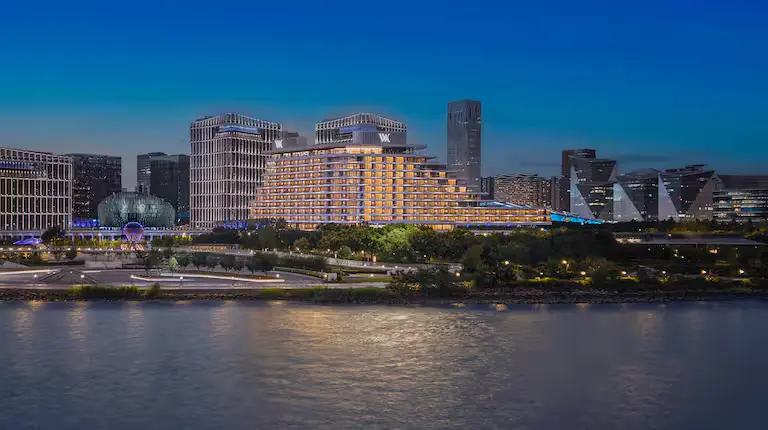 Red Bird Travel News 4 Waldorf Astoria Shanghai Qiantan_Exterior_Night