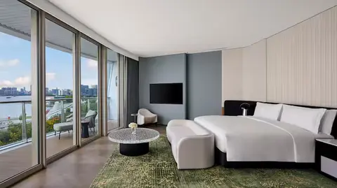 Review: How Waldorf Astoria Shanghai Qiantan Redefines Luxury in Shanghai 4 King Panoramic River View_Balcony