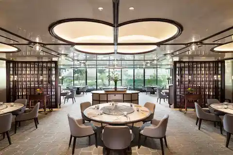 Conrad Singapore Orchard Review: Insider Tips, Dining & Luxury Stays in the Heart of Singapore 5 Summer Palace Michelin starred Cantonese restaurant Singapore