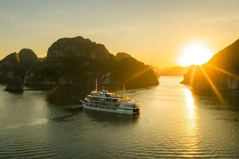 Promotions 25 New Bhaya Soul Cruise: Family Wellness and Lunar New Year Magic in Ha Long Bay