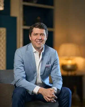 Four Seasons Hotels Istanbul Welcome New General Manager 1 Four Seasons Hotels Istanbul Appoints Thomas Krooswijk as General Manager