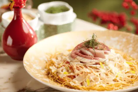 港島香格里拉農曆新年與摯愛親友體驗傳統文化 7 茗悅風生水起鮑魚撈起