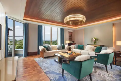 Fairmont Sanya Haitang Bay Review – Fairmont Gold Garden View Stay 7 Fairmont Gold Executive Suite_Living Room