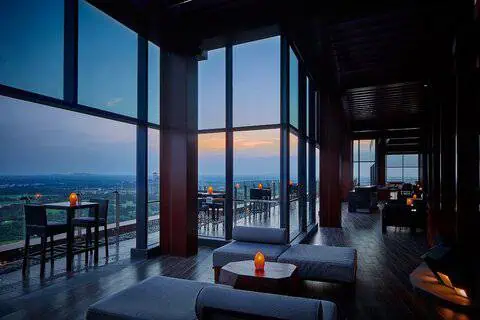 Inside The Ritz-Carlton Haikou: A First-Hand Stay at China’s Luxury Golf Resort 11 Flair Rooftop Restaurant & Bar, a must-try spot during a stay