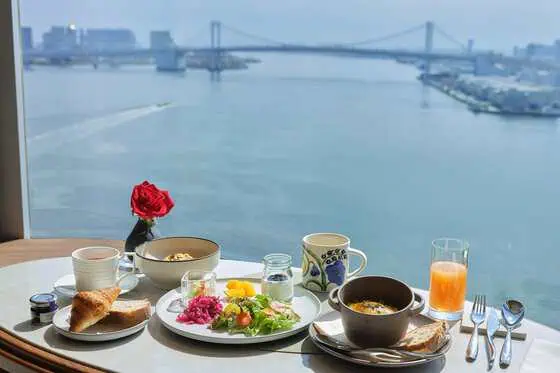 Openings 8 Spectacular views of Tokyo Bay