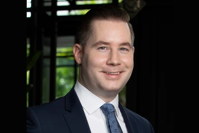 Red Bird Travel News 5 Thaddaeus Weiss