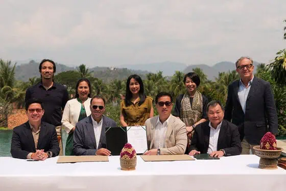 News 42 Official Signing Ceremony_Seated L-R: Andree Susilo, Rajeev Menon, Eddie Kiasrithanakorn, Sokoun Chanpreda; Standing L-R: Sanya Souvanna Phouma, Parisa Pangchan, Magdalene Kiasrithanakorn, Boonjira Chanpreda, Anthony Lark