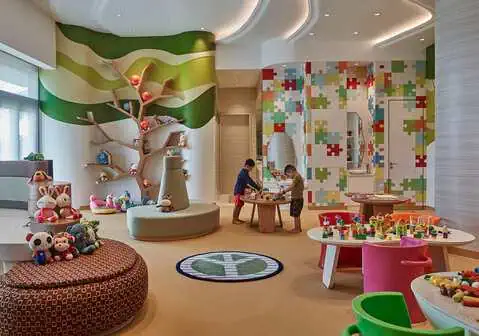 Inside The Ritz-Carlton Haikou: A First-Hand Stay at China’s Luxury Golf Resort 15 Children enjoying Ritz-Carlton Haikou Kids Club activities