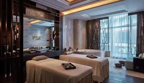 Inside The Ritz-Carlton Haikou: A First-Hand Stay at China’s Luxury Golf Resort 14 The Ritz-Carlton Spa_Treatment Room