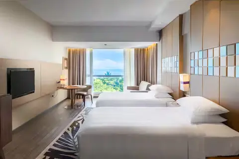 2-Bedroom Family Room With Sofa Bed and Balcony