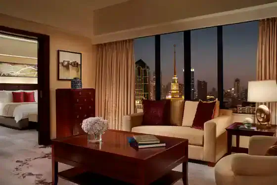 Ritz-Carlton Shanghai: Portman vs Pudong Hotel Guide 6 Club Preimier Suite_Living Room_King