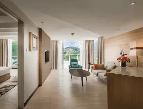 King Terrace Suite with Sea View and Bath Tub