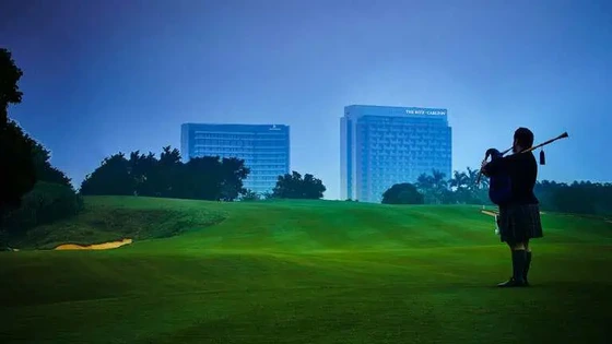 Sandra Yu Ritz-Carlton Haikou Interview: Leading The Ritz-Carlton Haikou and Renaissance Haikou Hotel 2 Renaissance Haikou Hotel (left) and The Ritz-Carlton, Haikou (right)