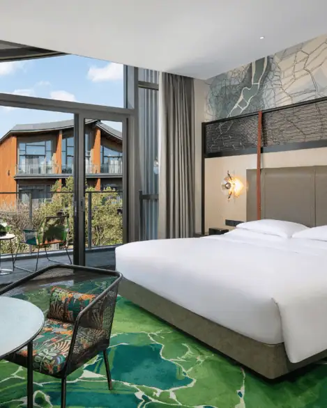 Hotel Indigo Nanjing Garden Expo Review: A Design-Led Quarry Retreat Inside China’s Most Unusual Resort Landscape 8 Premium Room at Hotel Indigo Nanjing Garden Expo