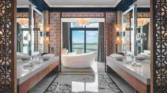 Presidential Suite RedLevel_ Full Bathroom with Rainshower and Whirlpool Bathtub
