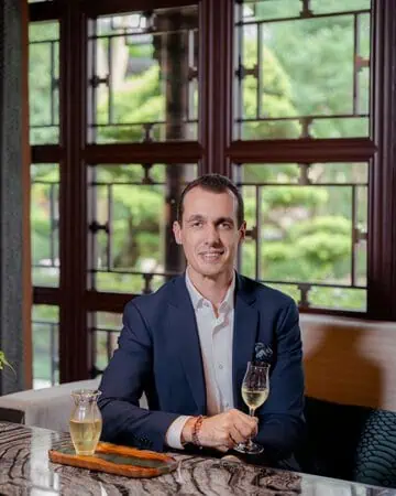 Four Seasons Hotel Hangzhou at West Lake Appoints Nicolas Senes as General Manager