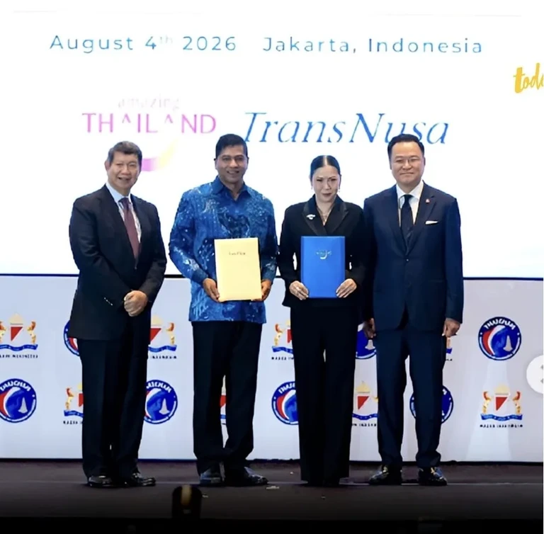 Thailand's Prime Minister H.E. Mr. Anutin Charnvirakul; Thapanee Kiatphaibool, Governor of the Tourism Authority of Thailand (TAT); Datuk Bernard Francis, Aviation Group Chief Executive Officer of TransNusa Airlines; and H.E. Mr. Hashim Djojohadikusumo, Special Presidential Envoy for Climate and Energy and Chairman of the Advisory Board of KADIN Indonesia.