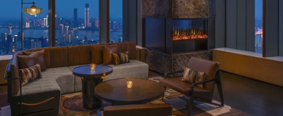 Corner private room at FLAIR with 180-degree Wuhan city views