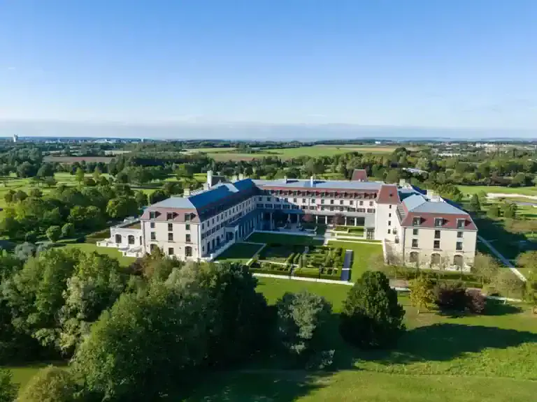 Crowne Plaza Paris Marne-la-Vallée hotel in Magny-le-Hongre, France