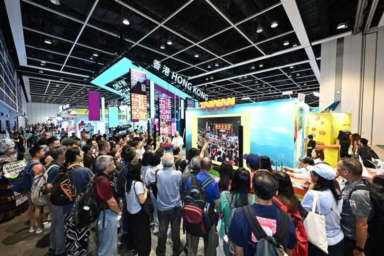 Visitors at ITE Hong Kong 2026 travel exhibition