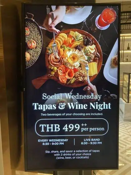 Social Wednesday programme at Radisson Hotel Chateau de Bangkok
