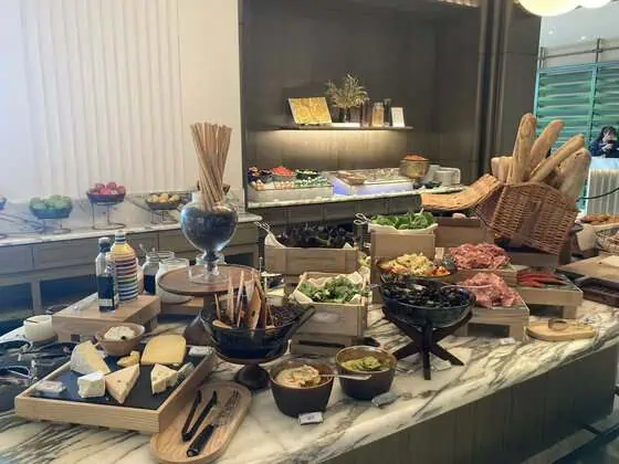 Fresh salads and accompaniments at Hillside's breakfast buffet